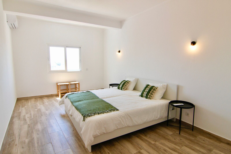 Others 1, Lagoa Central by Homing, Lagoa