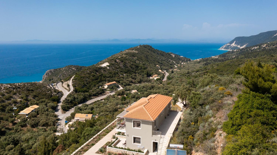 2, MELIKIRON LUXURY APARTMENTS, Ionian Islands