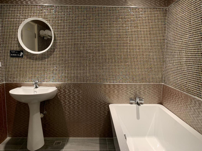 Bathroom 3, Roppongi Motel JianHua, Pingtung