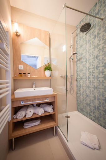 Bathroom 4, RESIDHOME NICE PROMENADE, Alpes-Maritimes