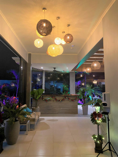 Public Area 2, Hotel Naoz, Aguirre