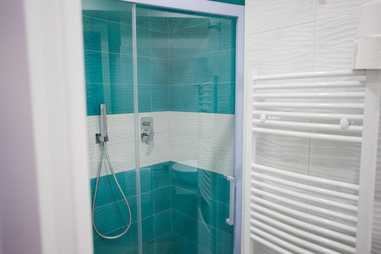 Bathroom 4