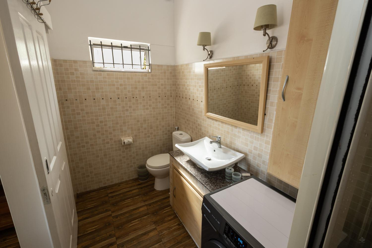 Bathroom, Les Villas 33