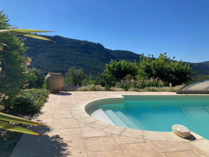Swimming Pool 16