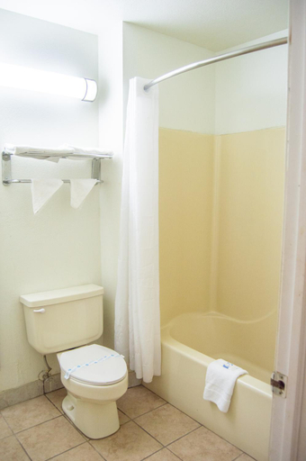 Others 3, Blue Jay Inn & Suites, Sequoyah