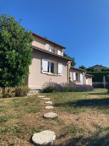 Exterior 7