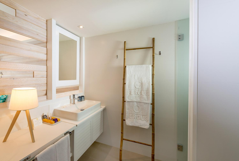 Bathroom 5, FERGUS Style Palmanova - Adults Only, Baleares