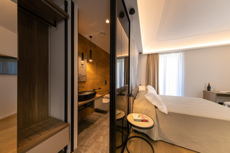 Others 4, PALAZZO RAHO SUITES, Palermo
