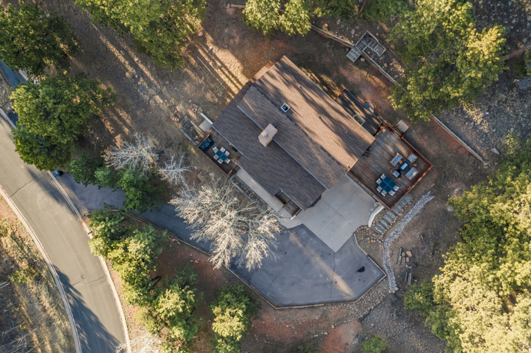 Others 5, Paradise Cabin, Teller