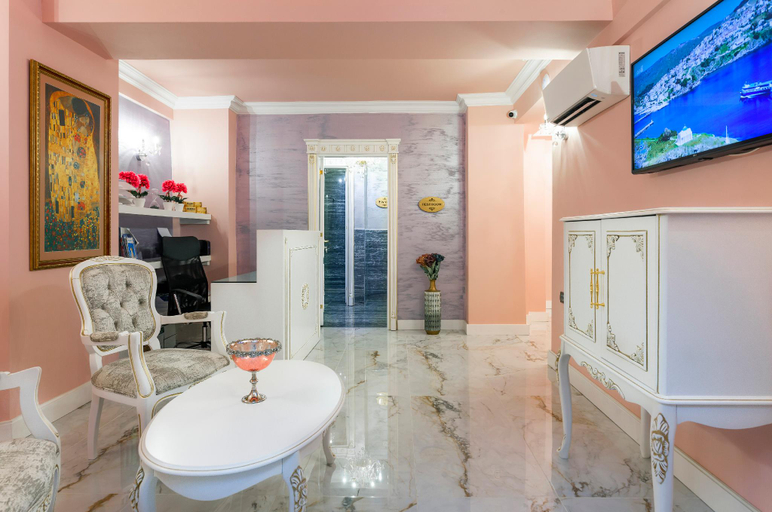 Others 5, Via Villa Iliotti, South Aegean