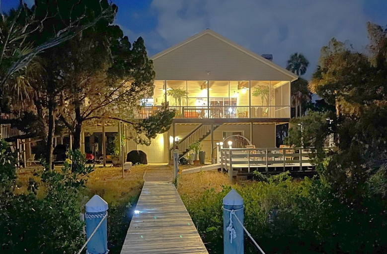Exterior & Views 2, Crystal River Lullaby B&B, Citrus