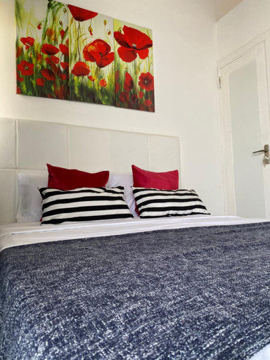 Bedroom 2, Christian Place, Praia
