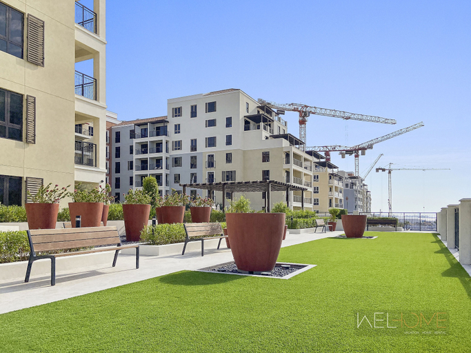 Exterior & Views, WelHome - Mesmerizing Sea & Burj Khalifa Views Apt at La Voile, Dubai