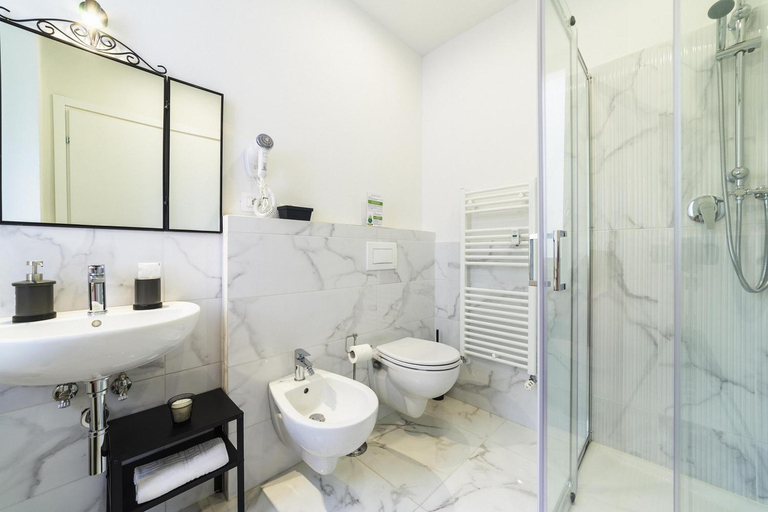 Bathroom 5, Lavagnini My Place b&b, Florence