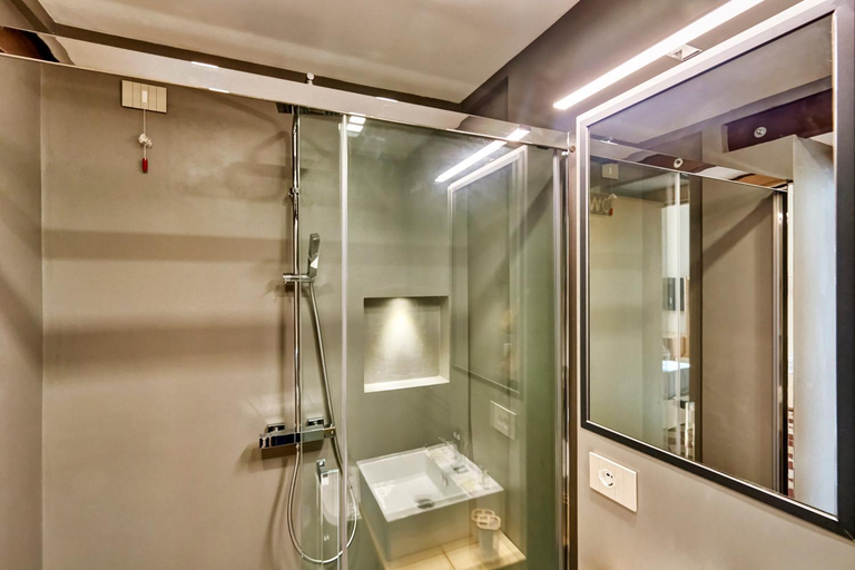 Bathroom, Rifugio di Mare, Sassari