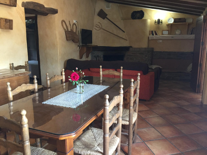 Others 2, family house for 4 or 6 people, Almería