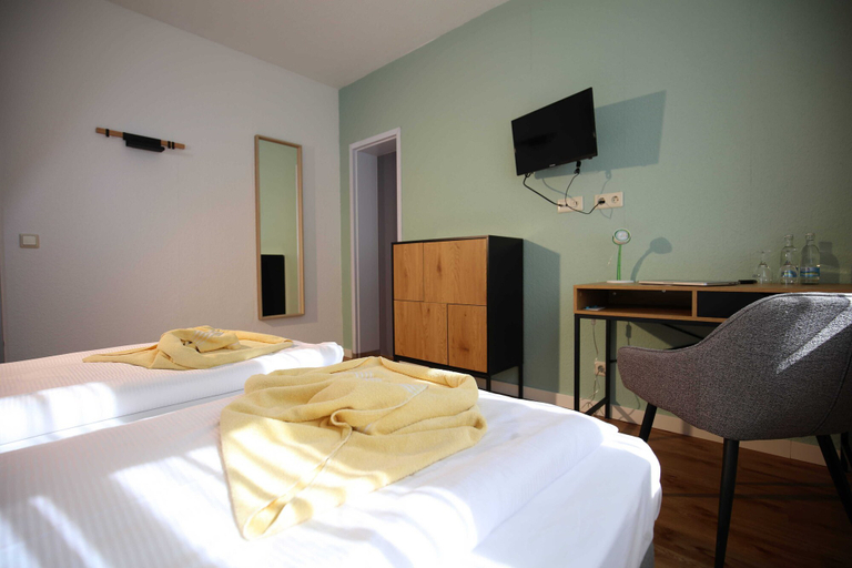 Bedroom 4, Hotel Beck, Sonneberg