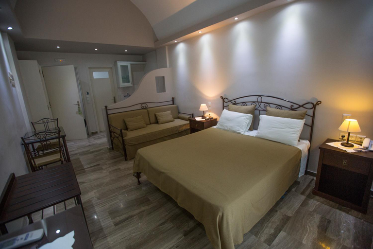 Bedroom 4, Preka Maria Hotel, South Aegean