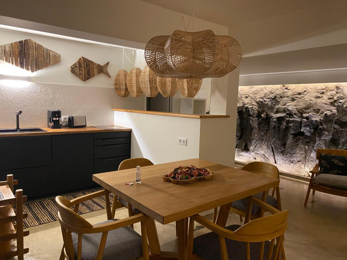 Food & Drinks, LUZZ me - Casas de Santa Barbara, Angra do Heroísmo