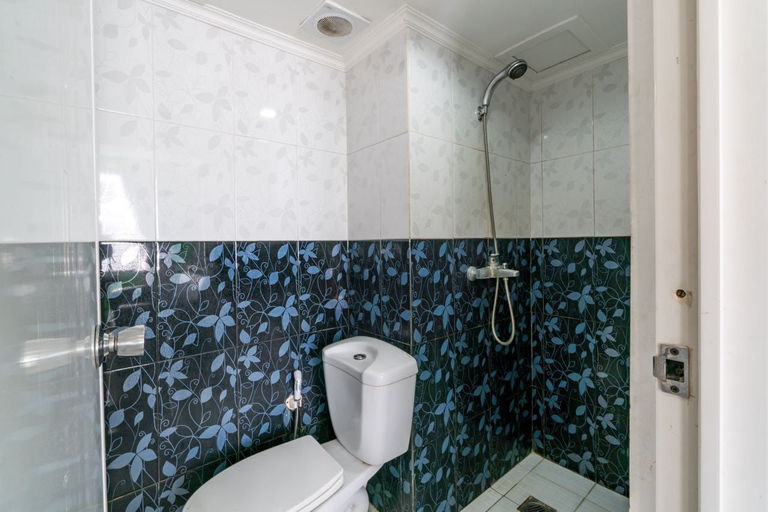Bathroom 5, Apartment The Jarrdin Cihampelas Bandung by BK Property, Bandung