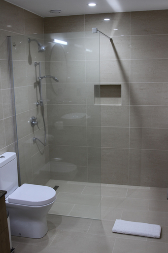 Bathroom 3, Belle Vue Lodge