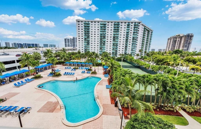 Sport & Beauty, Amazing Condo 3 min to the Beach, Miami-Dade