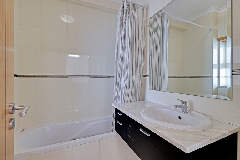 Bathroom, Lagos Balcony With Pool by Homing, Lagos