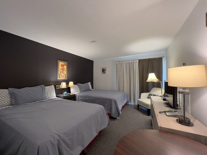 Bedroom 2, Monashee Motel, Columbia-Shuswap