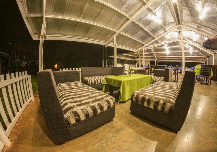 Food & Drinks 4, White Rose Beach Resort Marawila, Nattandiya