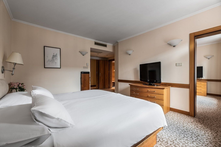 Bedroom 4, Eurostars uHotel, Ljubljana