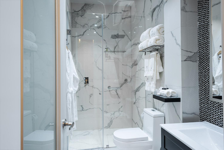 Bathroom 4, Itza Hotel Boutique Internacional, Cuenca