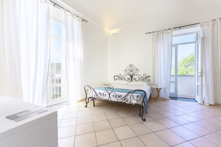 Others 3, Palazzo Attila - Gioia Apartments, Napoli