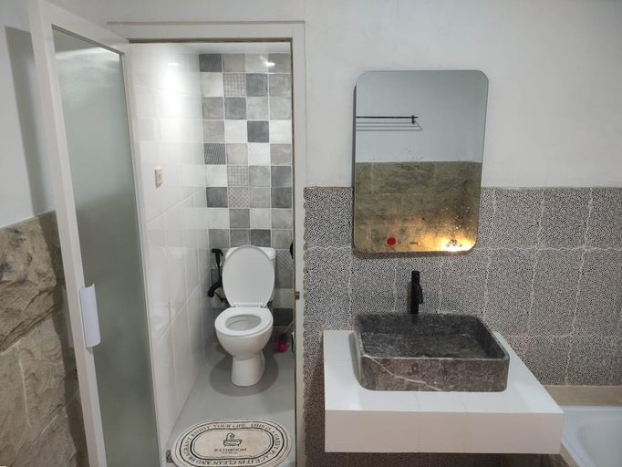 Bathroom 4, Omah Dahayu Homestay Syariah, Banjarmasin
