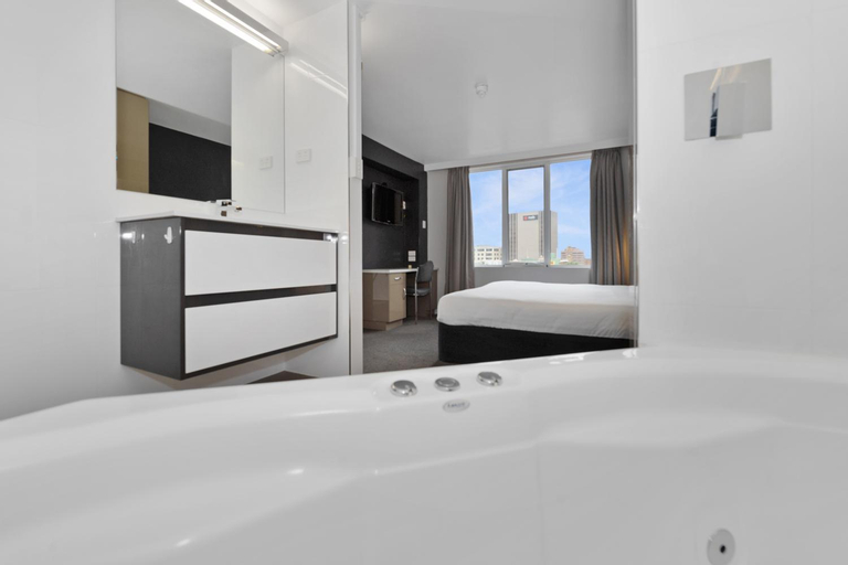 Bathroom 19