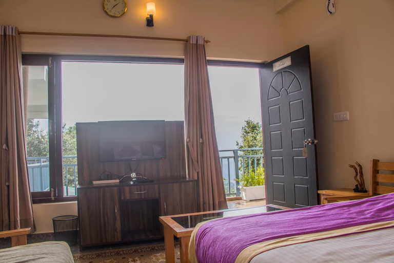 Bedroom 3, Alpine Rhapsody, Almora
