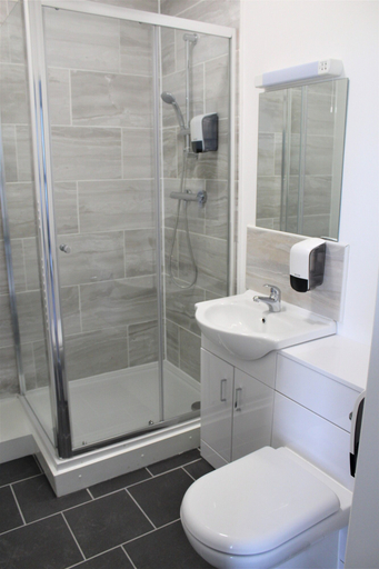 Bathroom 3, Park Hotel & Apartments, Kingston upon Hull