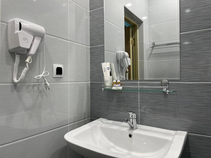 Bathroom 2, Emin hotel, Farg'ona
