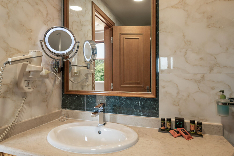 Bathroom 5, Caldera Creta Paradise, Crete