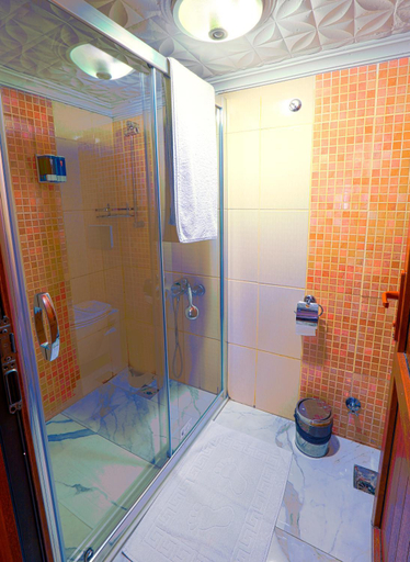 Bathroom 5, Kondoskali Hotel, Fatih