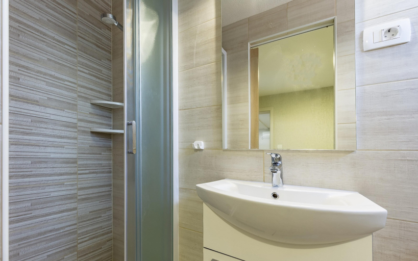 Bathroom 3, Mobile Homes with Shared Pool Rocco 2, Medulin