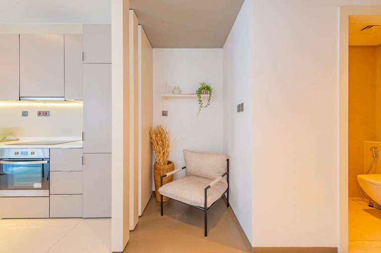 Interior 3, Amazing Stay in Marina With Balcony & View, Dubai