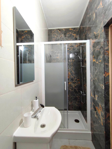 Others 4, Regal Guest House, Sighetu Marmatiei