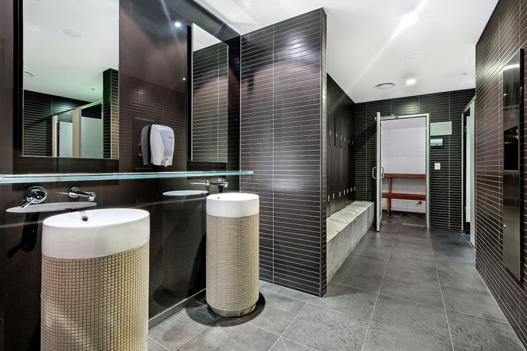 Bathroom 3, Converted 2 Bedroom Apartments (No Parking) - WOWSTAY, Gold Coast