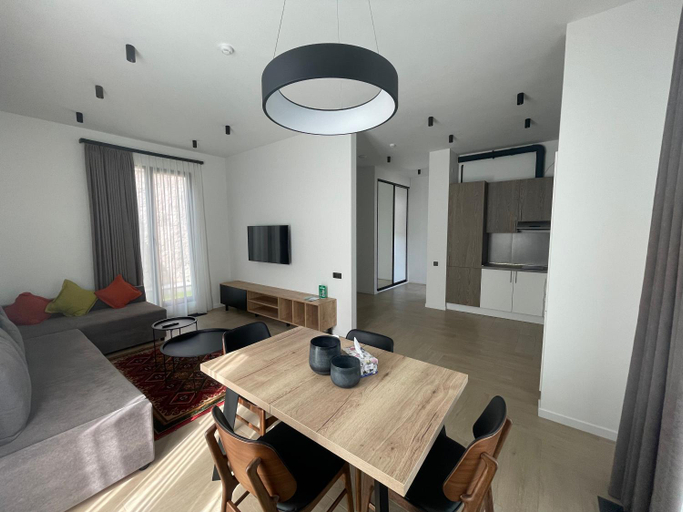 Others 5, Aurora Luxe