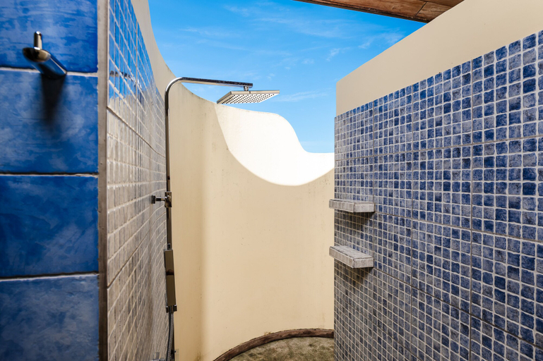 Bathroom 4, Hotel Luna Azul, Santa Cruz