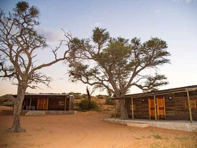 Others 4, Zoutpanputs Game Lodge, Siyanda