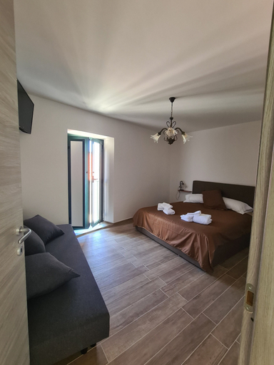 Bedroom 3, Il Campanile, Isernia