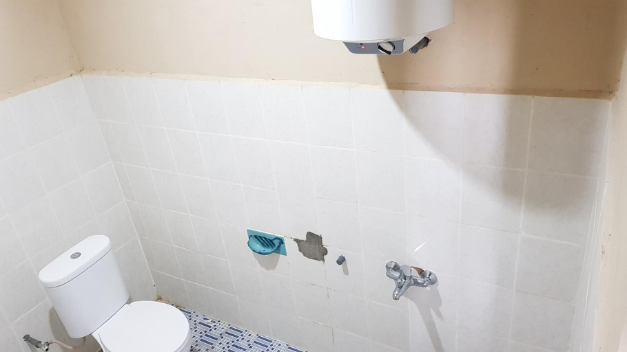 Bathroom 3, Villa Alam Flores Mbohang Ruteng Mitra RedDoorz, Manggarai