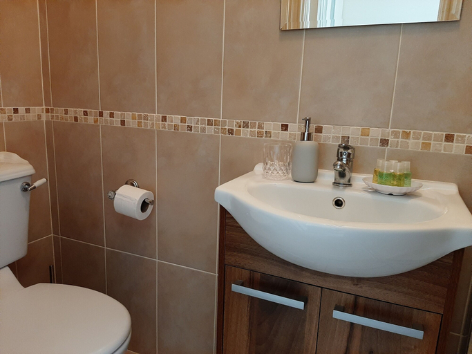 Bathroom, Abhainn Ri Cottages