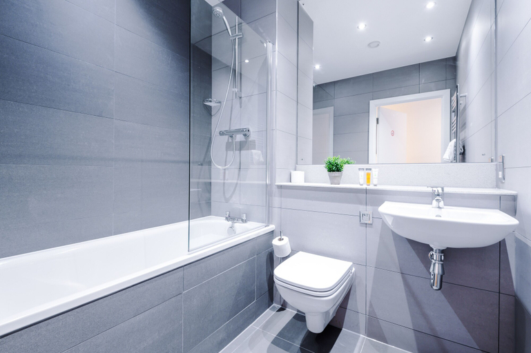 Bathroom 3, Hilltop Serviced Apartments - Ancoats, Manchester